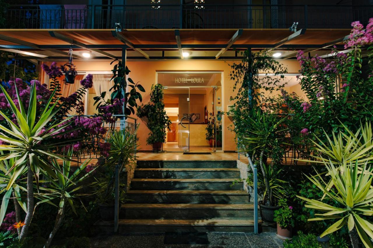 Hotel Loula Rooms And Apartments Kamena Vourla Dış mekan fotoğraf