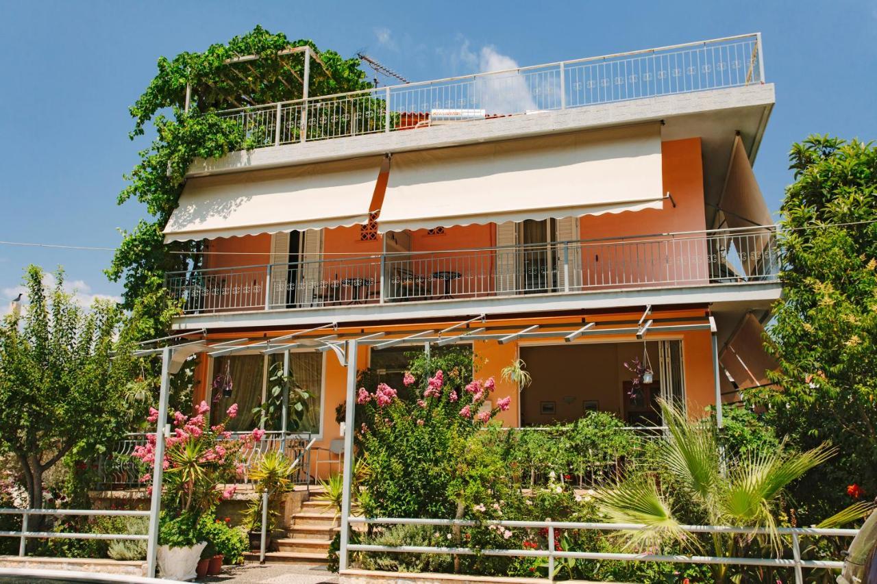 Hotel Loula Rooms And Apartments Kamena Vourla Dış mekan fotoğraf