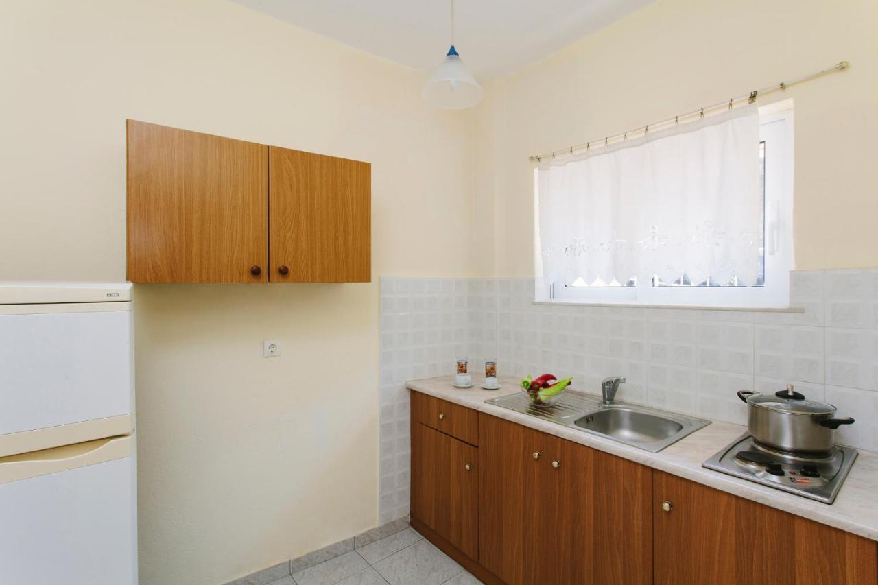 Hotel Loula Rooms And Apartments Kamena Vourla Dış mekan fotoğraf